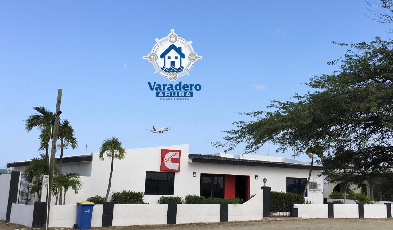 Varadero Marina Airport Guests Rooms Oranjestad Exteriér fotografie